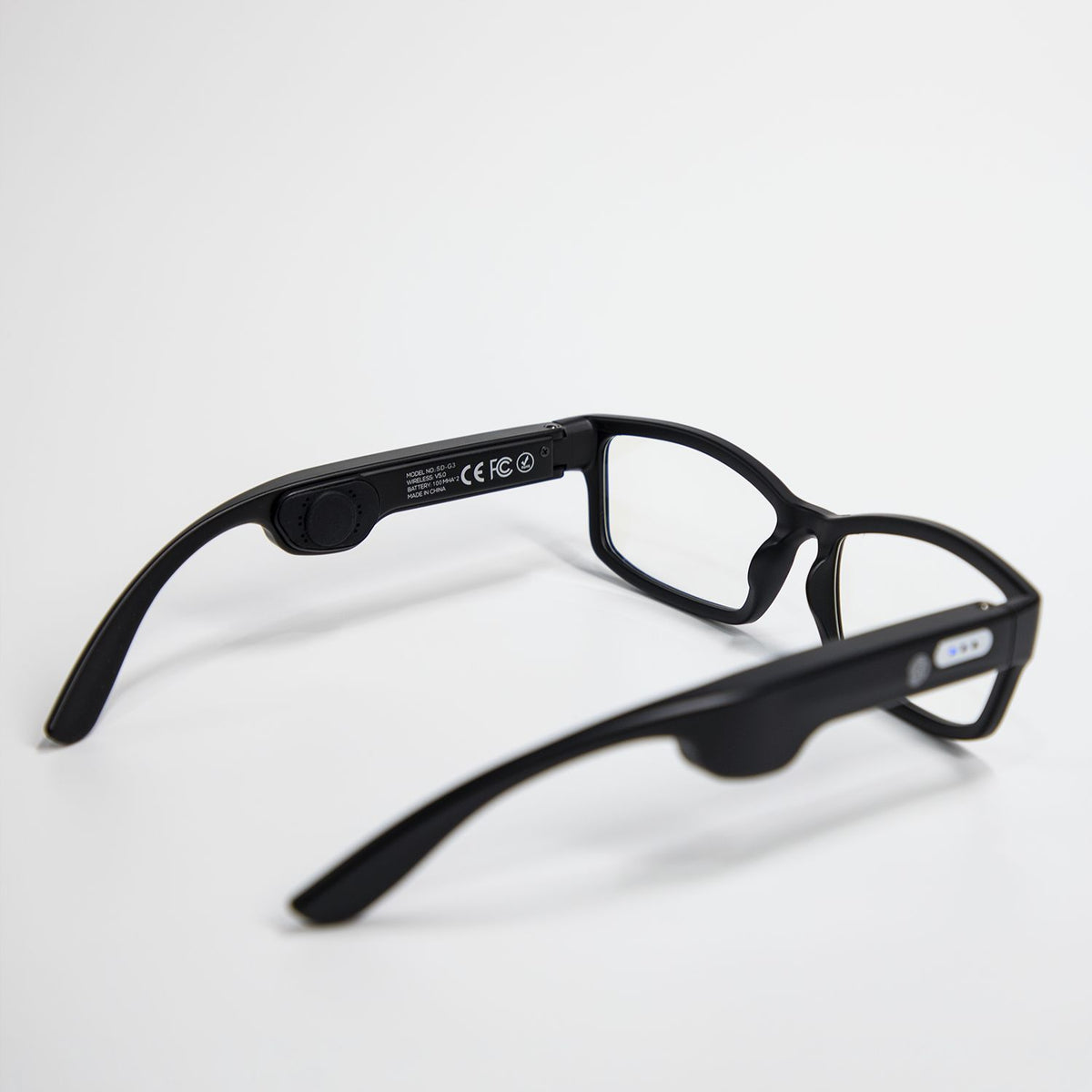 Smart Bluetooth Sunglasses - Built-in Speaker & Microphone